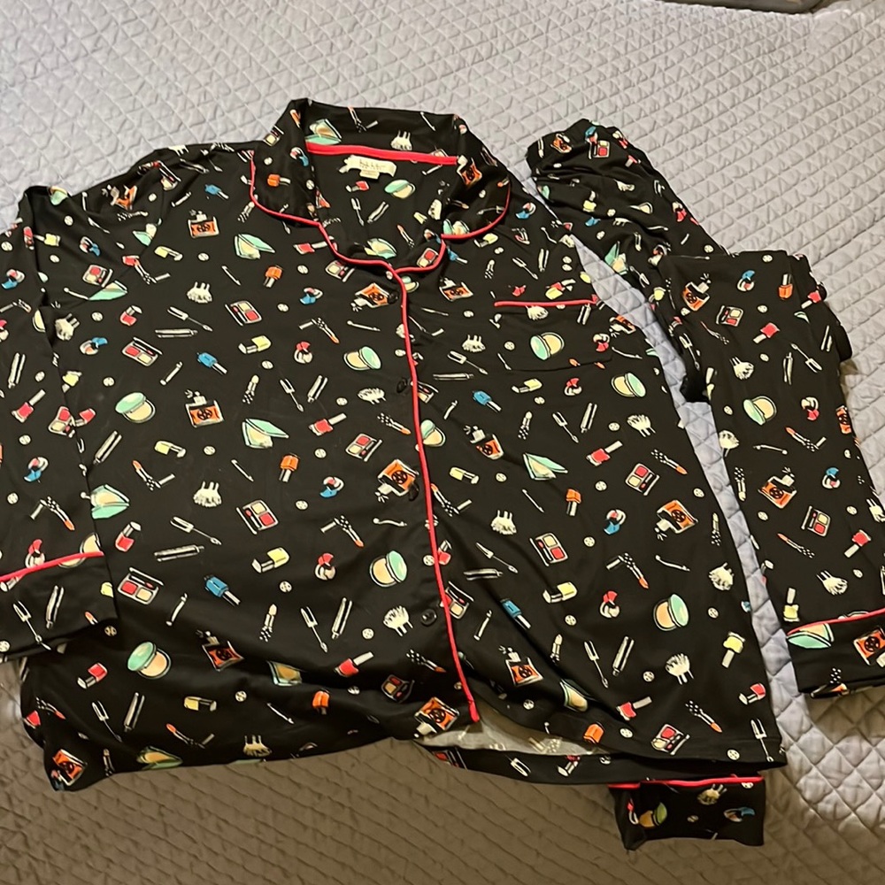 Women’s pajama set, Nicole Miller brand, size L